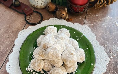 Pecan Snowball Cookies