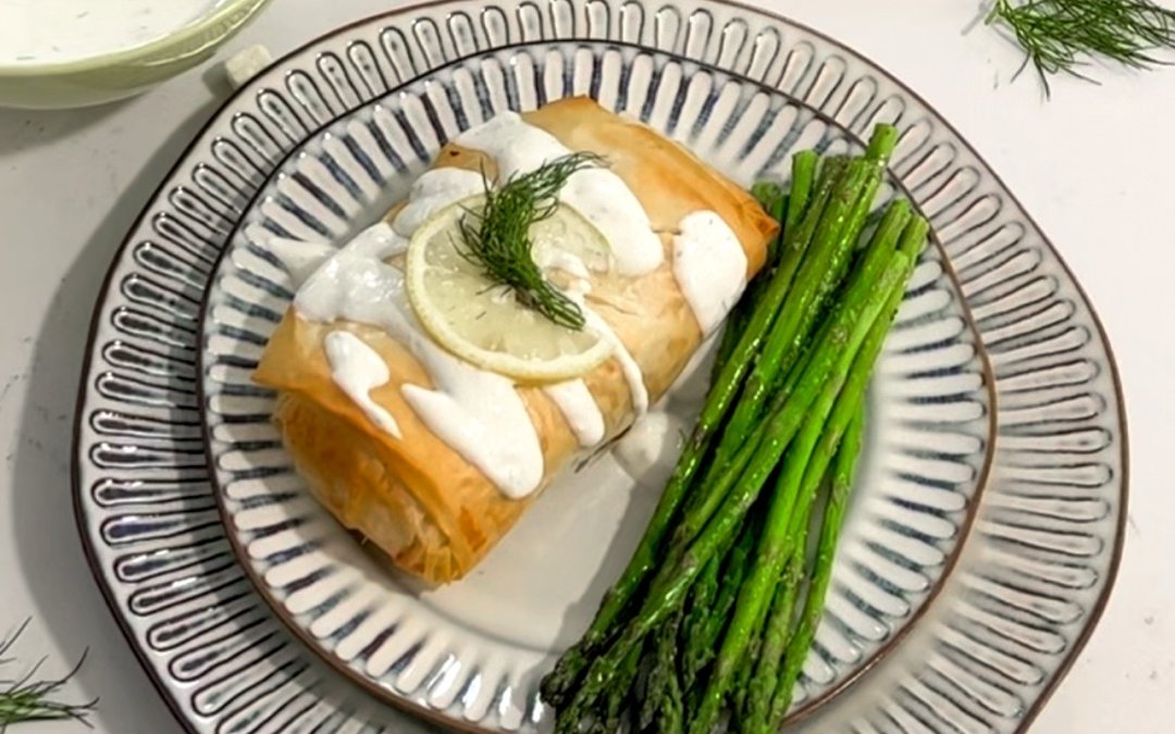 Salmon in Phyllo with Dill Sauce