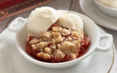 Strawberry Rhubarb Crisp