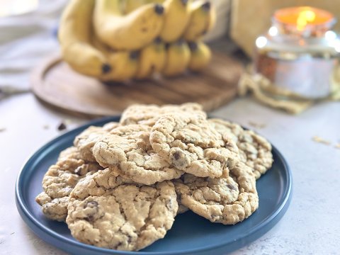 Banana & Oats Chocolate Chip Cookies - Most Delicious Life Sharing